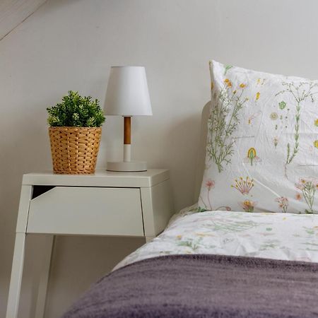The Shoe Box Cottage With Allocated Parking Malmesbury Exterior foto