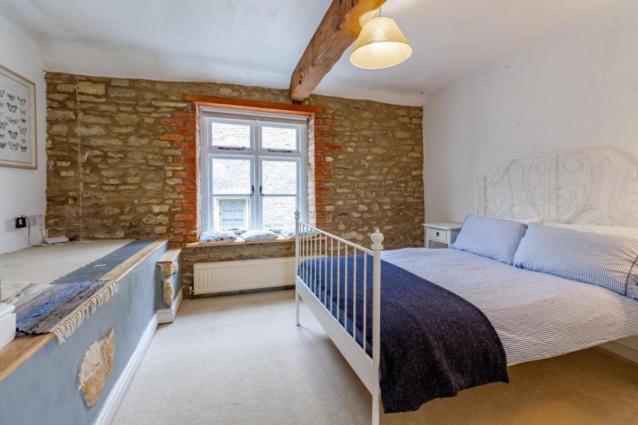 The Shoe Box Cottage With Allocated Parking Malmesbury Exterior foto