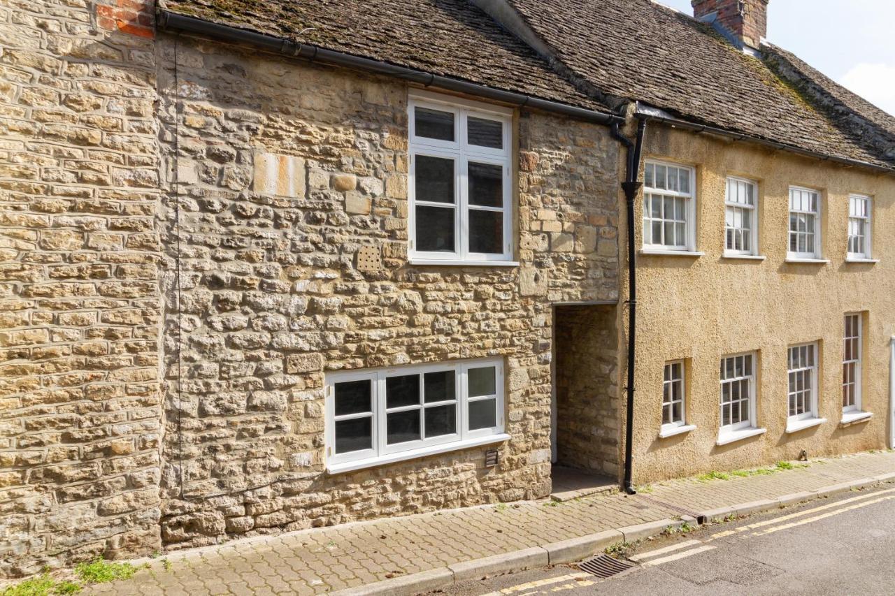 The Shoe Box Cottage With Allocated Parking Malmesbury Exterior foto
